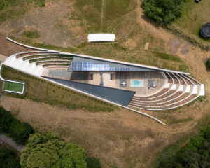 Ariel view of Bigbury Hollow, a Para 80 energy efficient passive house. Another grand design by Hawkes Architecture.