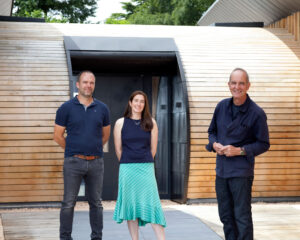 Kevin McCloud visits Bigbury Hollow, a Para 80 (PPS 7), energy efficient, passive house. Designed by Hawkes Architecture and featured on Channel 4's Grand Designs.
